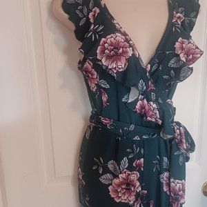 NWT Wild Rose Flutter Sleeve Jumpsuit